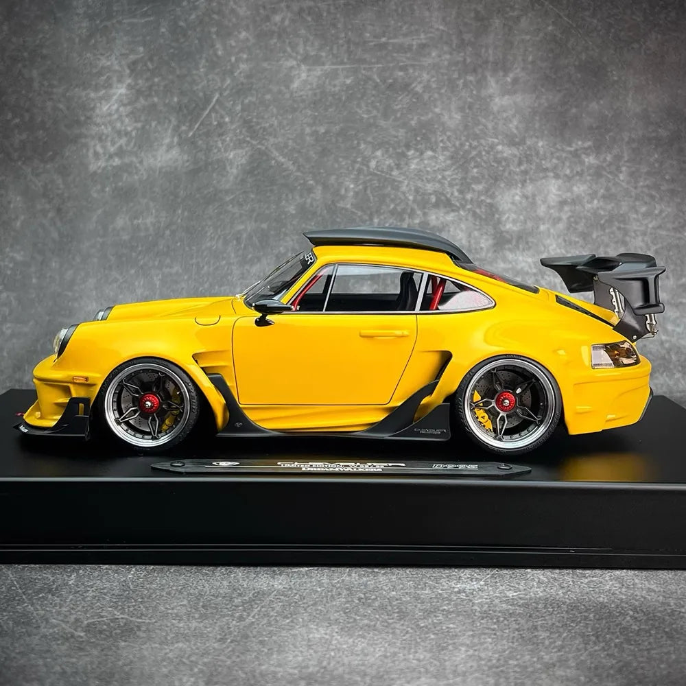 [DreamWalkers] 1:18 Porsche 2020 911 Chevalier D995 Glossy Yellow Model Car Resin