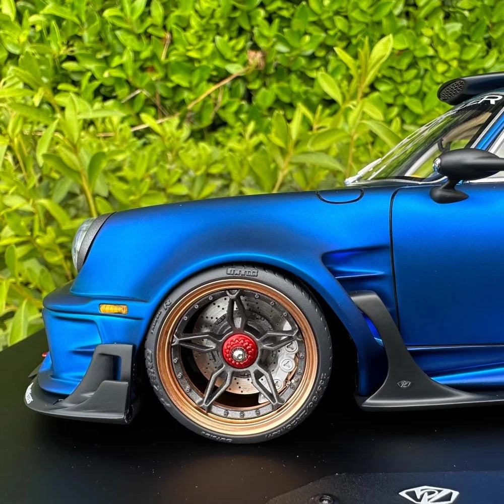 [DreamWalkers] 1:18 Porsche 2020 911 Chevalier D995 Matte Blue Model Car Resin