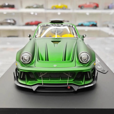[DreamWalkers] 1:18 Porsche 2020 911 Chevalier D995 Matte Green Model Car Resin