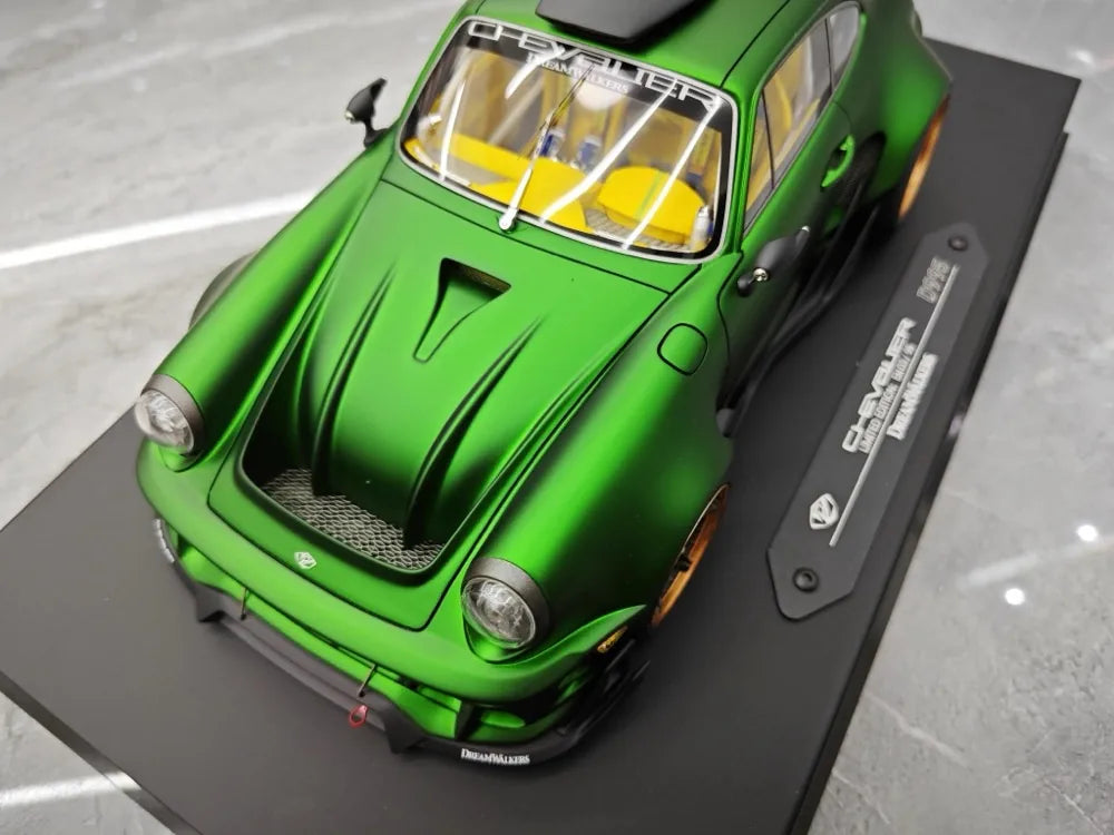 [DreamWalkers] 1:18 Porsche 2020 911 Chevalier D995 Matte Green Model Car Resin