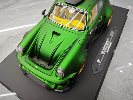[DreamWalkers] 1:18 Porsche 2020 911 Chevalier D995 Matte Green Model Car Resin