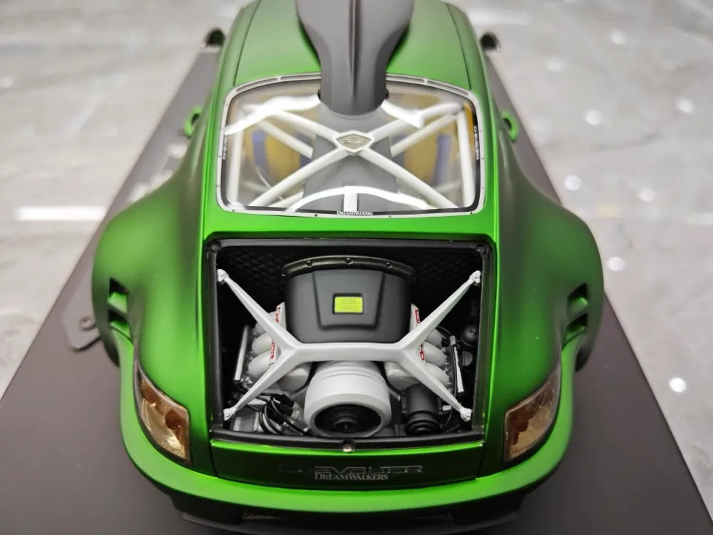 [DreamWalkers] 1:18 Porsche 2020 911 Chevalier D995 Matte Green Model Car Resin
