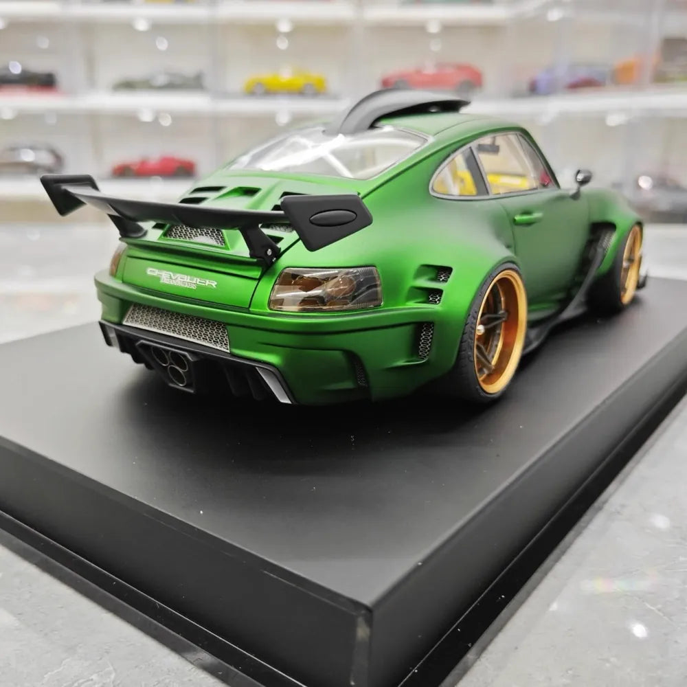 [DreamWalkers] 1:18 Porsche 2020 911 Chevalier D995 Matte Green Model Car Resin
