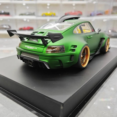 [DreamWalkers] 1:18 Porsche 2020 911 Chevalier D995 Matte Green Model Car Resin