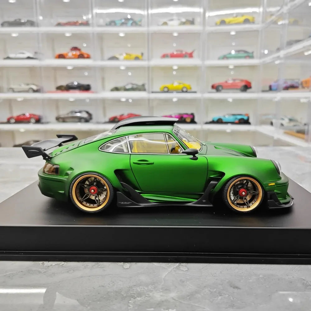 [DreamWalkers] 1:18 Porsche 2020 911 Chevalier D995 Matte Green Model Car Resin