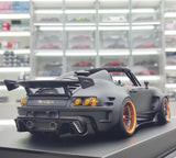 [DreamWalkers] 1:18 Porsche 2020 911 Chevalier D995 Roadster matt svart modellbil harts