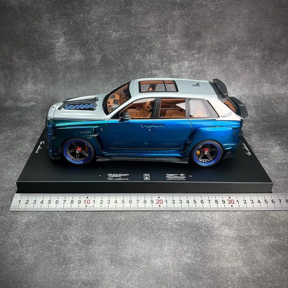 [DreamWalkers] 1:18 Rolls-Royce 2018 Cullinan Widebody Glossy Blue & Silver Model Car Resin