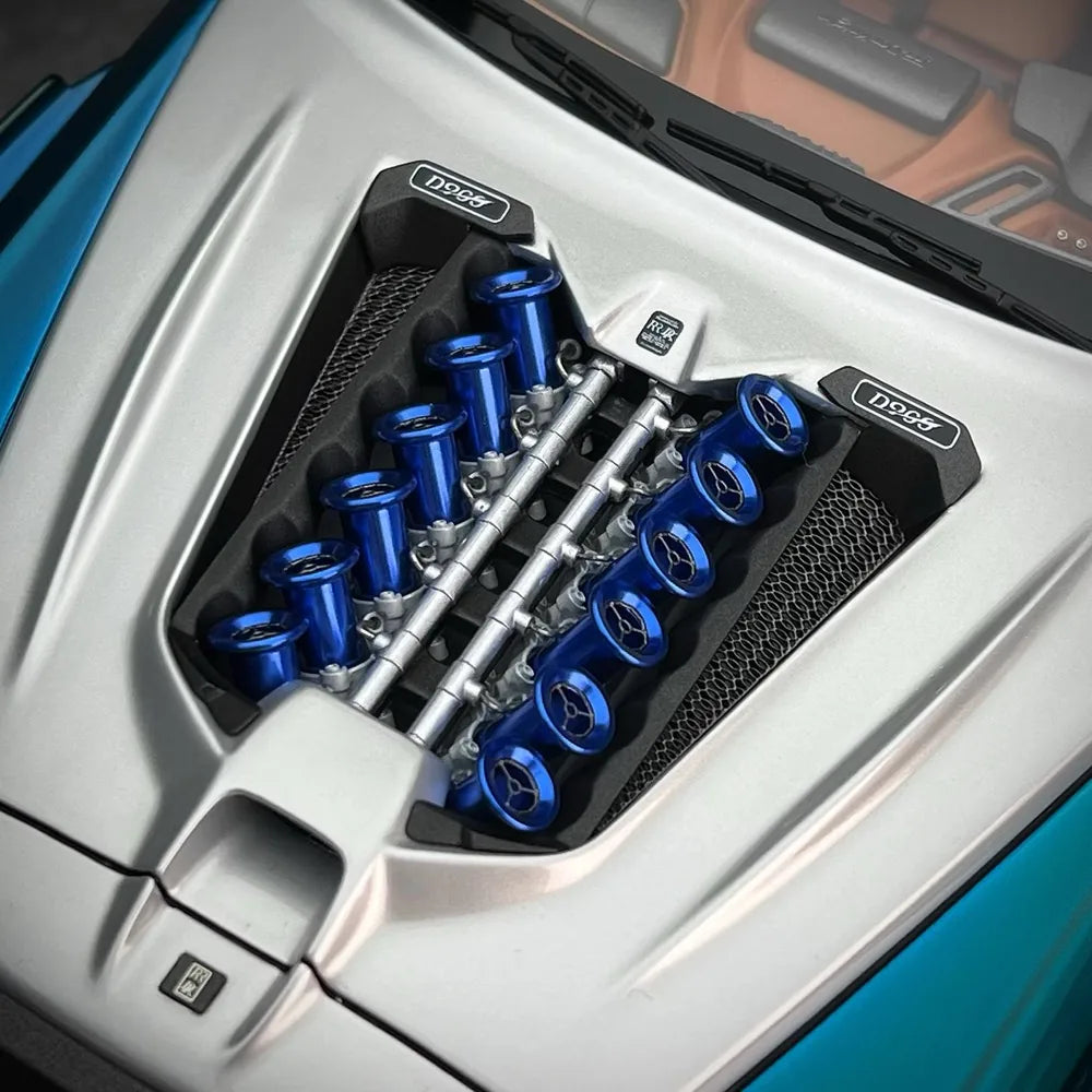 [DreamWalkers] 1:18 Rolls-Royce 2018 Cullinan Widebody Glossy Blue & Silver Model Car Resin