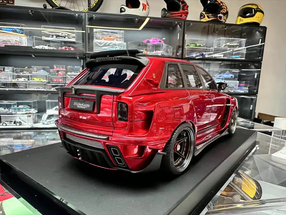 [DreamWalkers] 1:18 Rolls-Royce 2018 Cullinan Widebody Glossy Red Model Car Resin