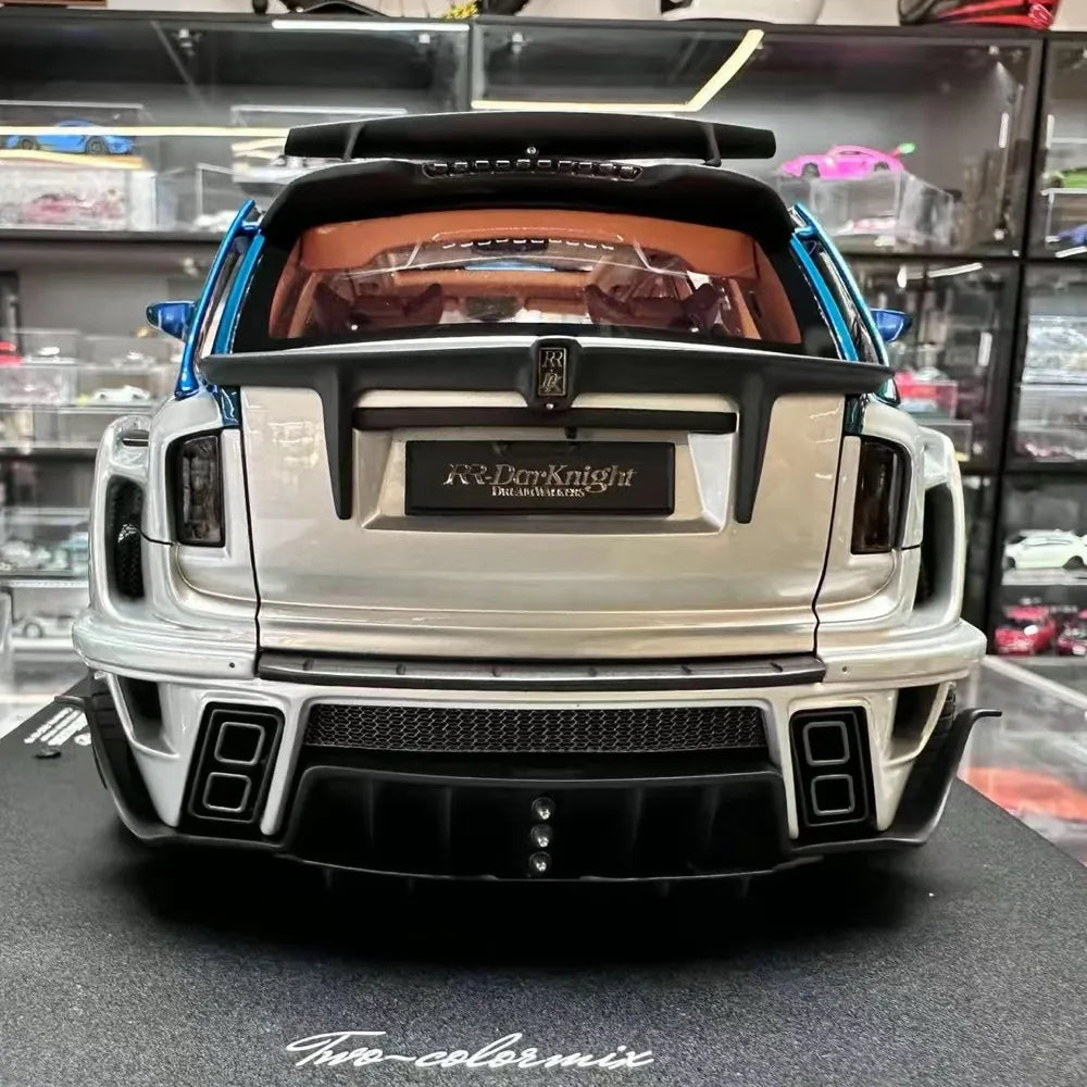 [DreamWalkers] 1:18 Rolls-Royce 2018 Cullinan Widebody Glossy Silver & Blue Model Car Resin