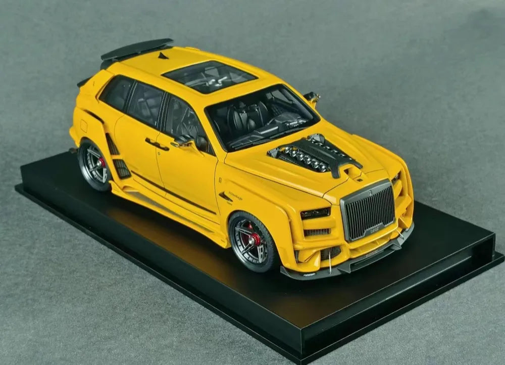 [DreamWalkers] 1:18 Rolls-Royce 2018 Cullinan Widebody Glossy Yellow Model Car Resin