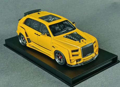 [DreamWalkers] 1:18 Rolls-Royce 2018 Cullinan Widebody Glossy Yellow Model Car Resin