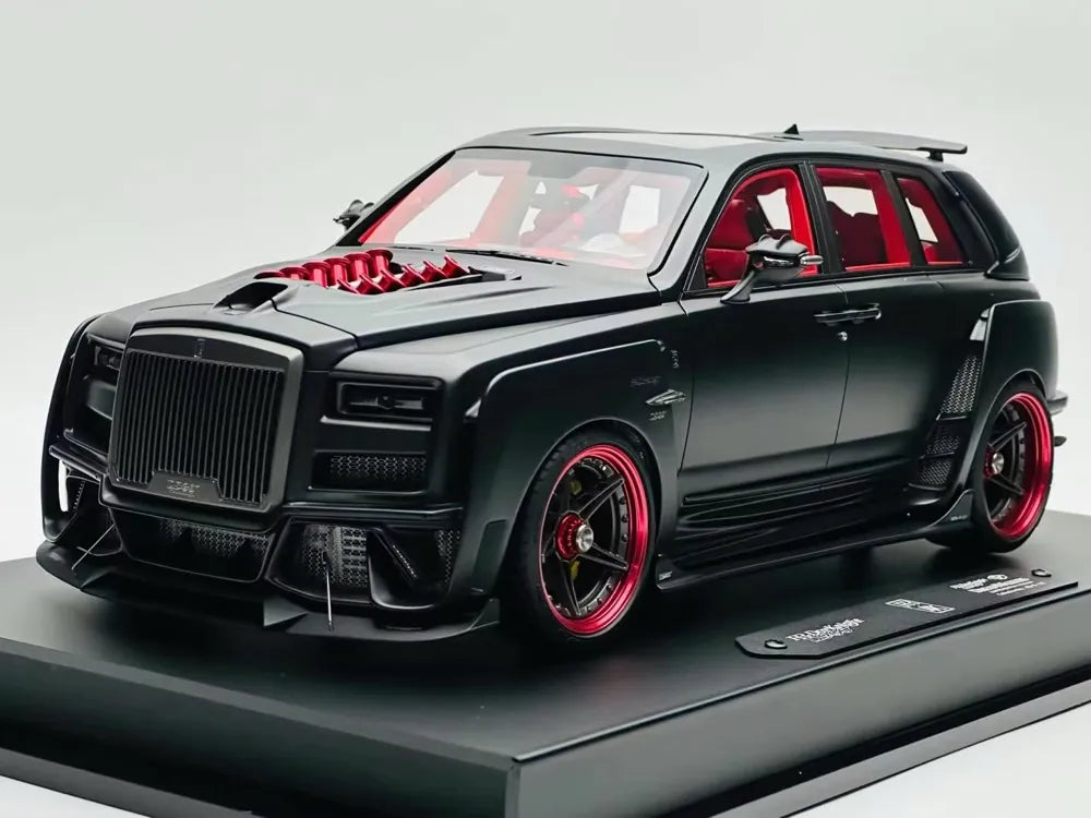 [DreamWalkers] 1:18 Rolls-Royce 2018 Cullinan Widebody Matte Black Model Car Resin