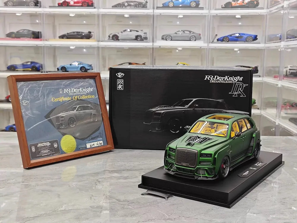 [DreamWalkers] 1:18 Rolls-Royce 2018 Cullinan Widebody Matte Green Model Car Resin