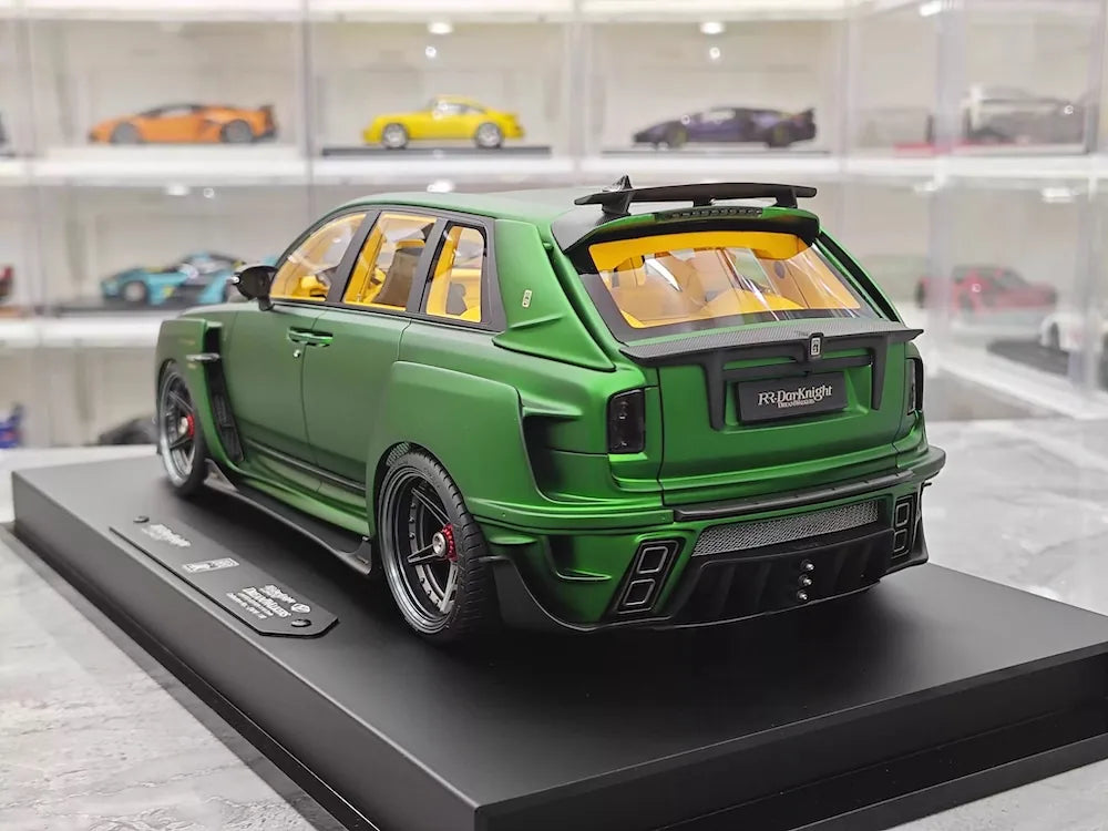 [DreamWalkers] 1:18 Rolls-Royce 2018 Cullinan Widebody Matte Green Model Car Resin