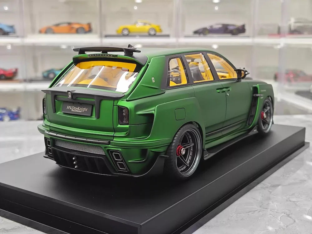 [DreamWalkers] 1:18 Rolls-Royce 2018 Cullinan Widebody Matte Green Model Car Resin