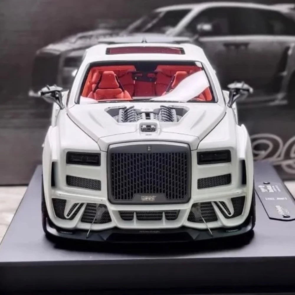 [DreamWalkers] 1:18 Rolls-Royce 2018 Cullinan Widebody Matte White Model Car Resin