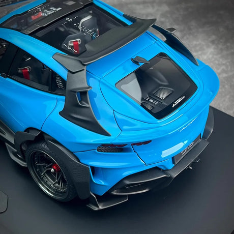 [DreamWalkers] 1:18 Ferrari 2024 Purosangue Mansory Glossy Blue Model Car Resin