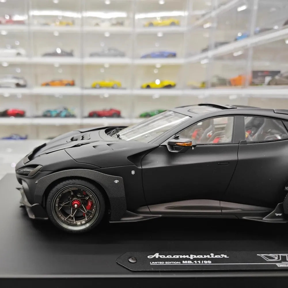 [DreamWalkers] 1:18 Ferrari 2024 Purosangue Mansory mat zwart modelauto Hars