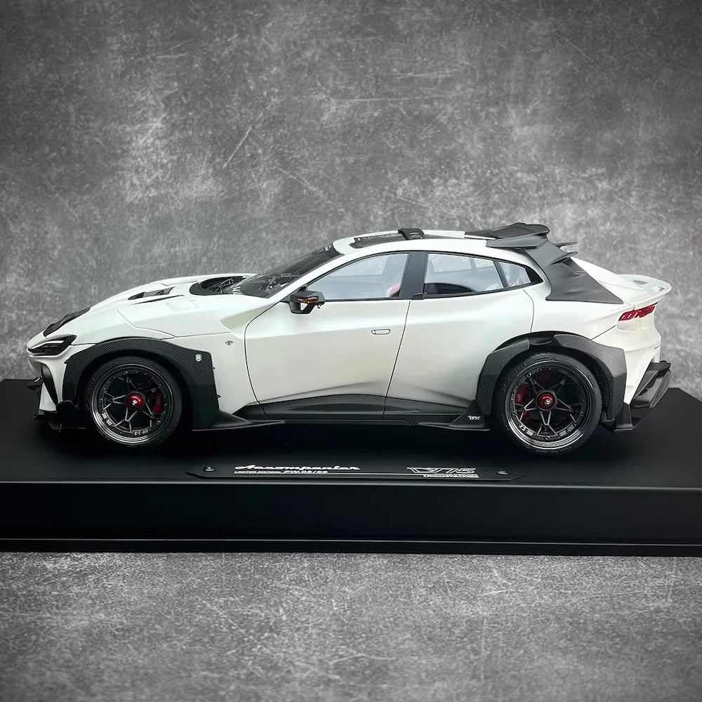 [DreamWalkers] 1:18 Ferrari 2024 Purosangue Mansory Matte White Model Car Resin