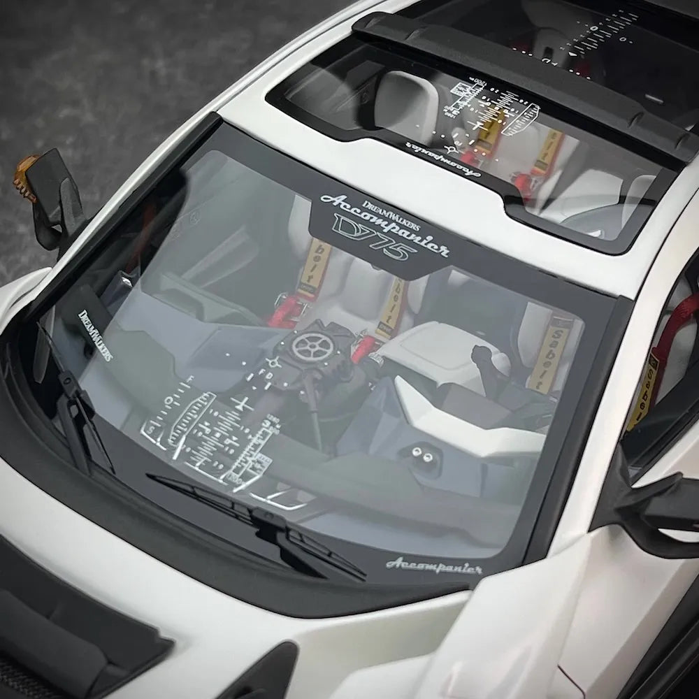 [DreamWalkers] 1:18 Ferrari 2024 Purosangue Mansory Matte White Model Car Resin