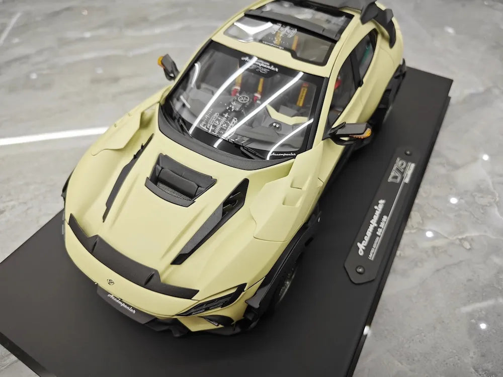 [DreamWalkers] 1:18 Ferrari 2024 Purosangue Mansory Off bianco modellino di auto resina