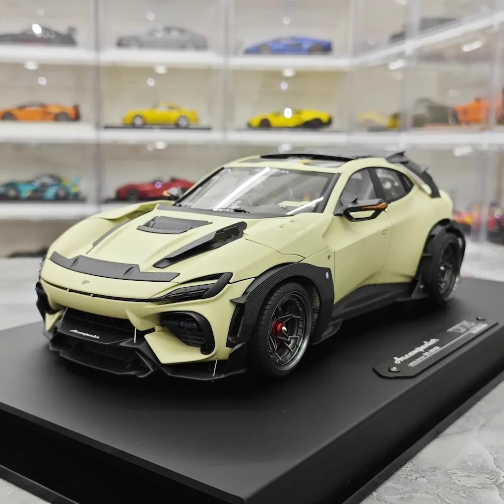 [DreamWalkers] 1:18 Ferrari 2024 Purosangue Mansory Off bianco modellino di auto resina