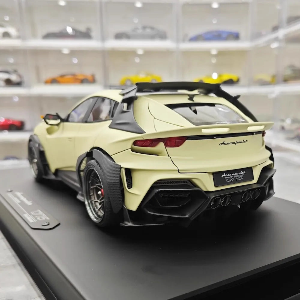 [DreamWalkers] 1:18 Ferrari 2024 Purosangue Mansory Off bianco modellino di auto resina