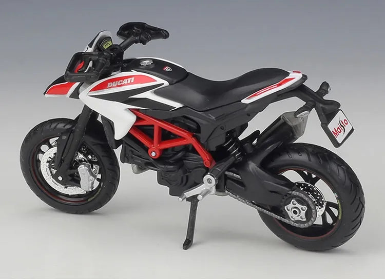 1:18 Ducati 2013 Hypermotard SP Motorcycle Model