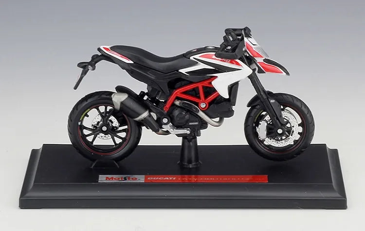 1:18 Ducati 2013 Hypermotard SP Motorcycle Model