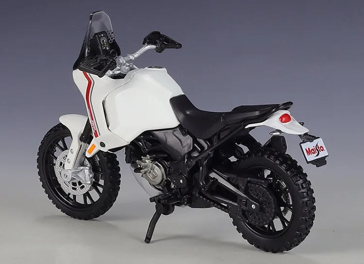 1:18 Ducati 2023 Desert X Motorcycle Model