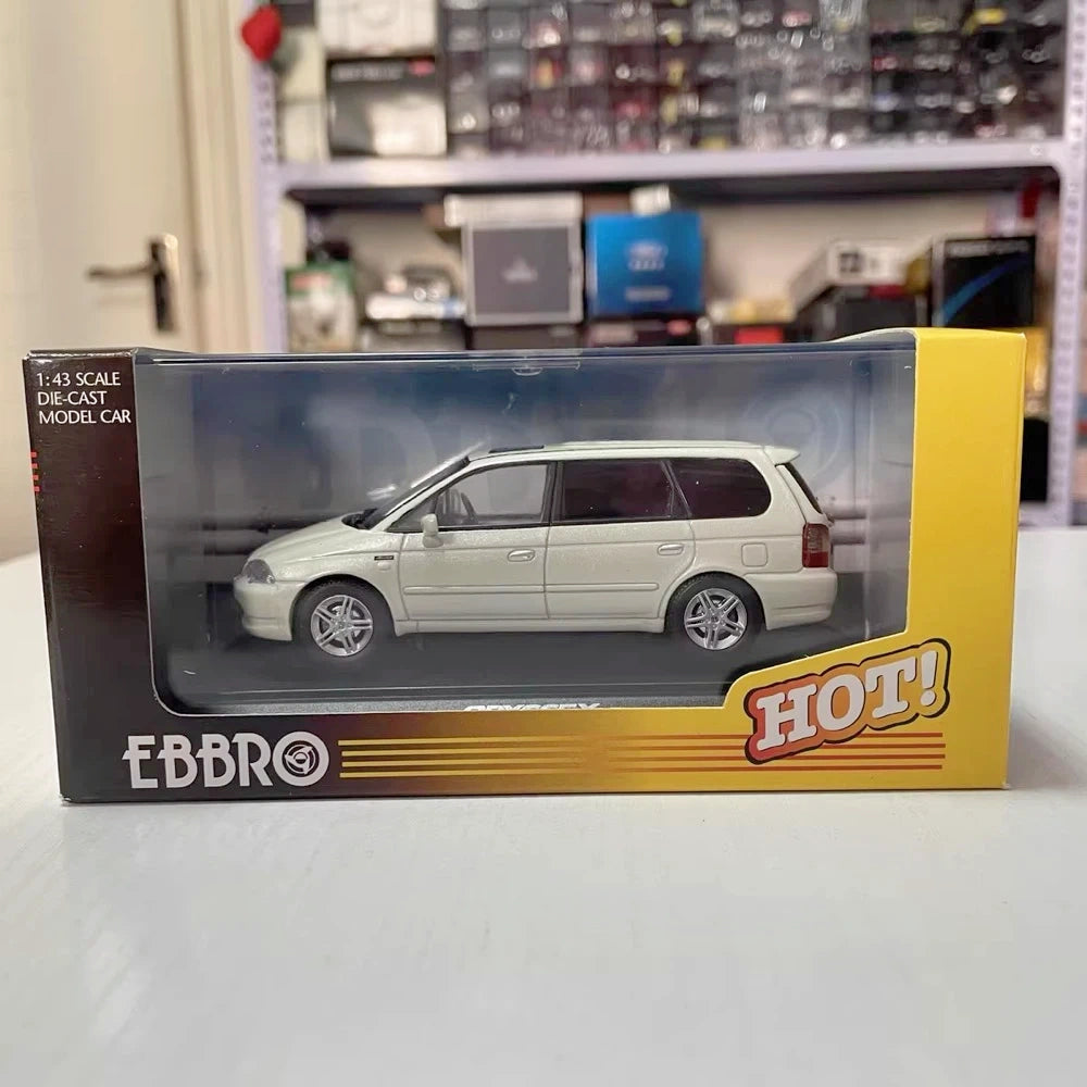 [EBBRO] 1:43 Honda 2000 Odyssey Absolute RA6 White Model Car Die-Cast