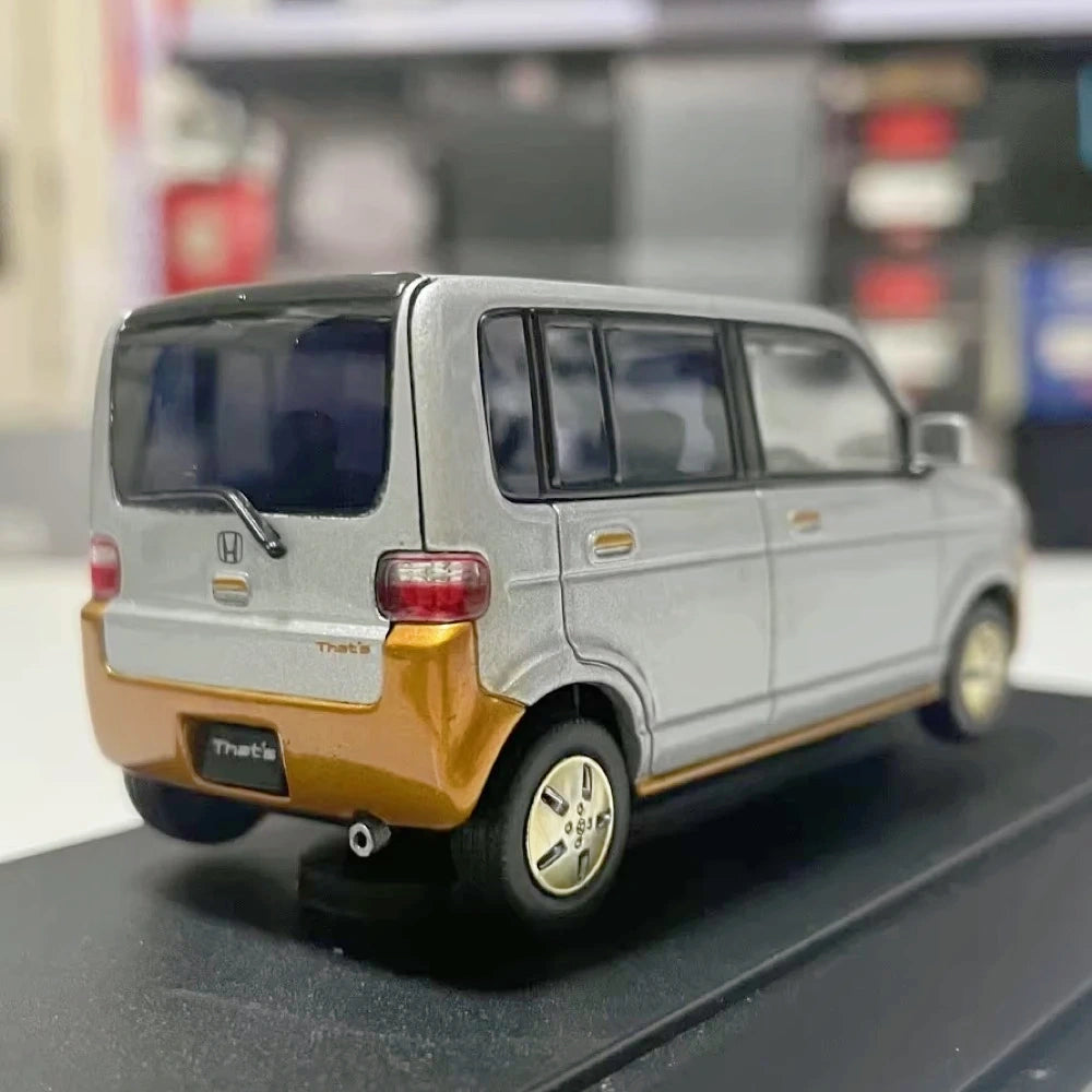 [EBBRO] 1:43 Honda 2002 That's Silver Model Car Die-Cast