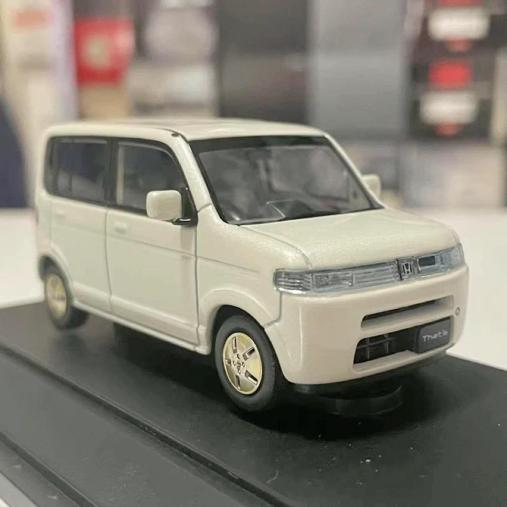 [EBBRO] 1:43 Honda 2002 That's White Model Car Die-Cast