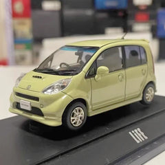 [EBBRO] 1:43 Honda 2003 Life Storm Green Model Car Die-Cast