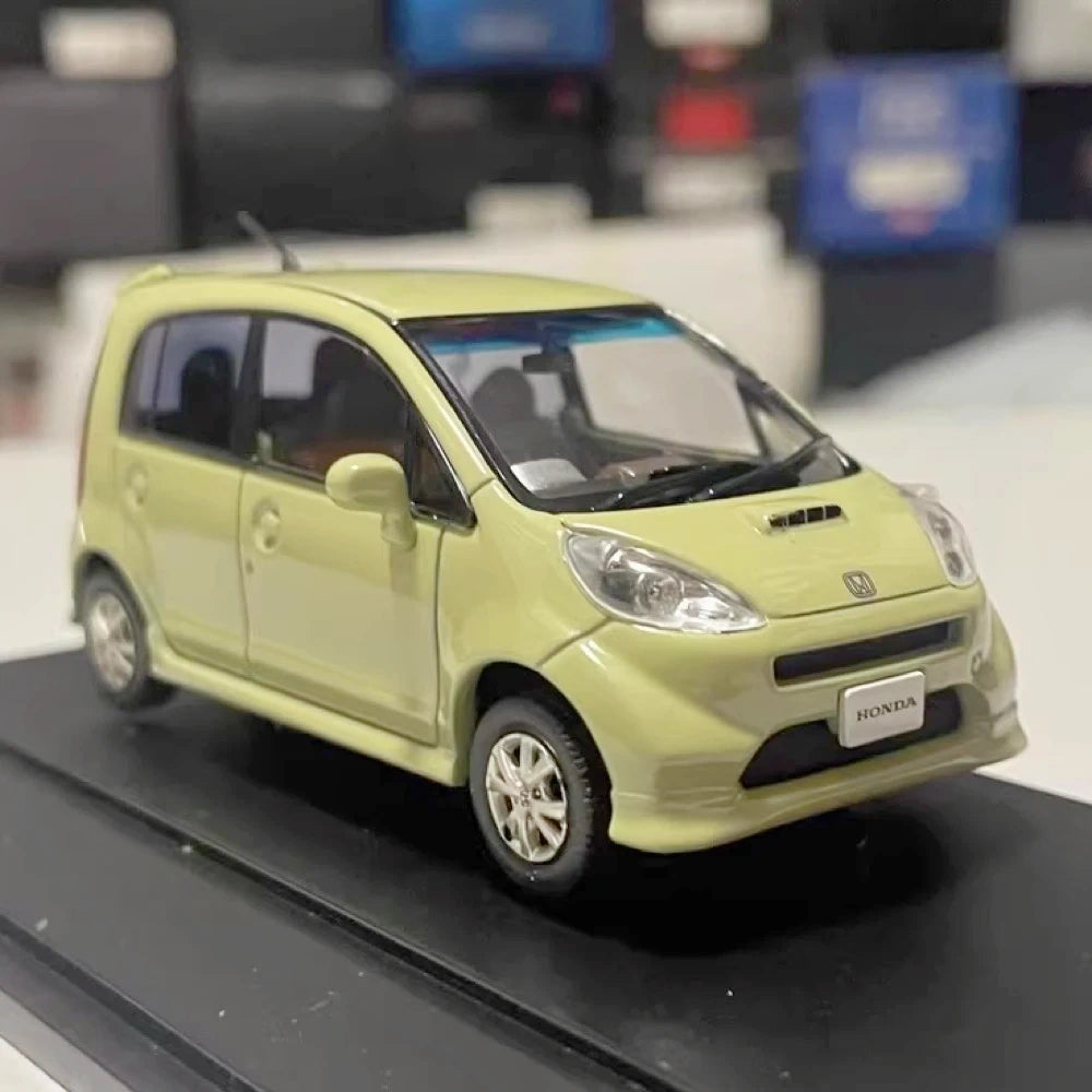[EBBRO] 1:43 Honda 2003 Life Storm Green Model Car Die-Cast