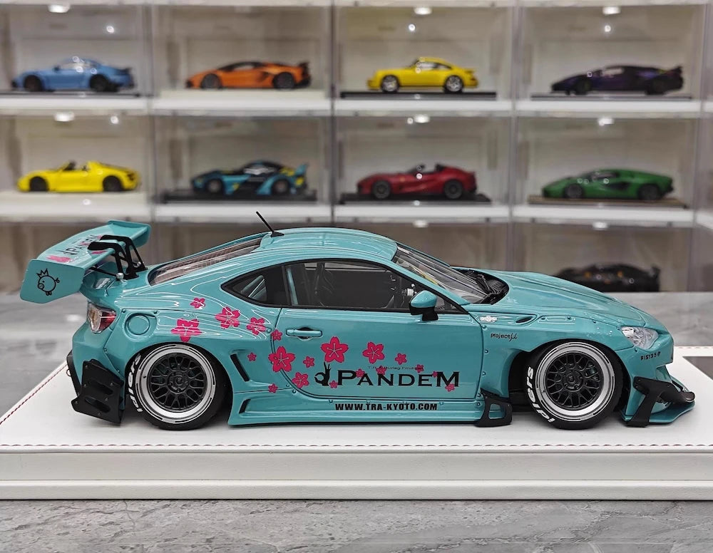 [Engup] 1:18 Toyota 2012 86 Pandem blu modellino di auto resina