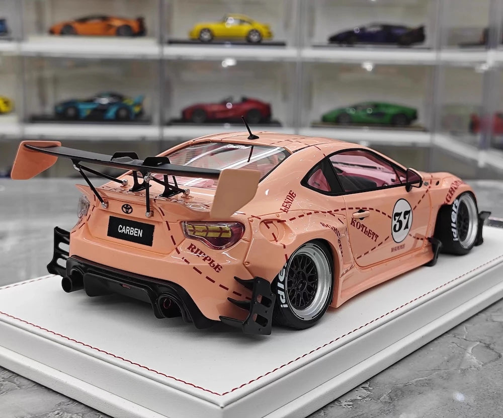 [Engup] 1:18 Toyota 2012 86 Pandem Pink Pig Model Car Resin