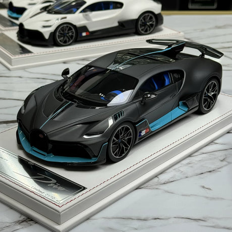 F.C Model Bugatti 2019 Divo Gray 1:18 – Keräilyhartsimalli