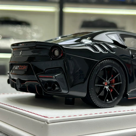 F.C Model Ferrari 2015 F12tdf Black 1:18 – Resina modello in resina collezionabile