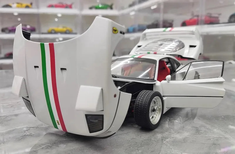 1:18 Ferrari 1987 F40 White Die Cast Model Car