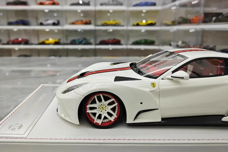 1:18 Ferrari 2016 F12 N-Largo S Die Cast Model Car