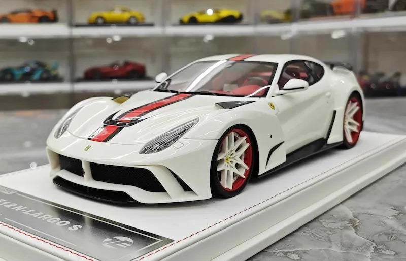 1:18 Ferrari 2016 F12 N-Largo S Die Cast Model Car