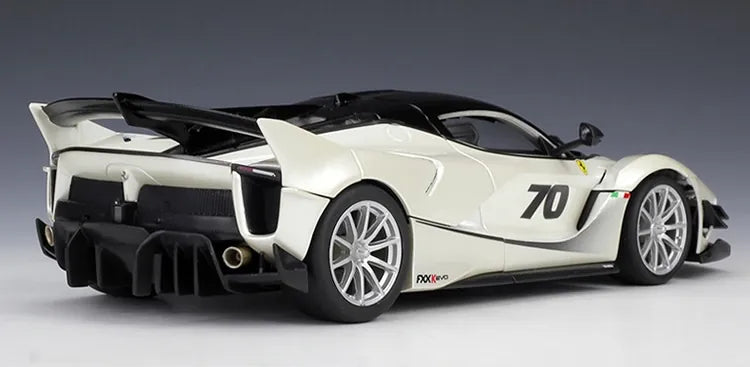 1:18 Ferrari 2017 FXX K EVO Die Cast Model Car