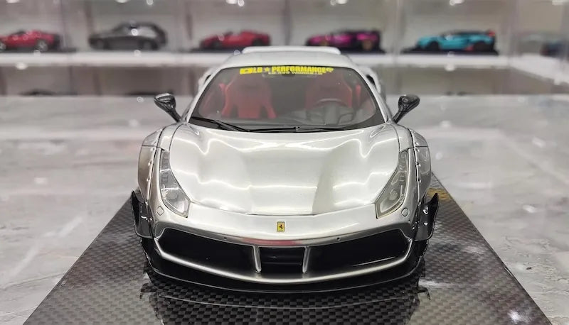 1:18 Ferrari 2018 488 LBWK Die Cast Model Car