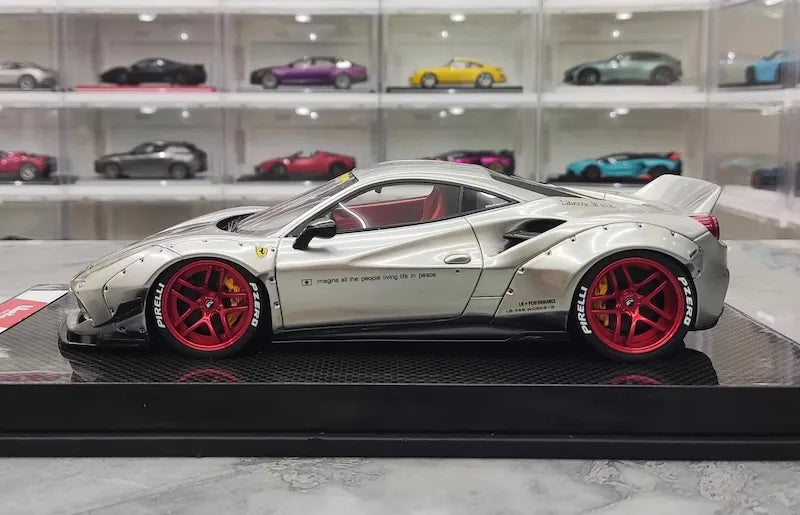 1:18 Ferrari 2018 488 LBWK Die Cast Model Car