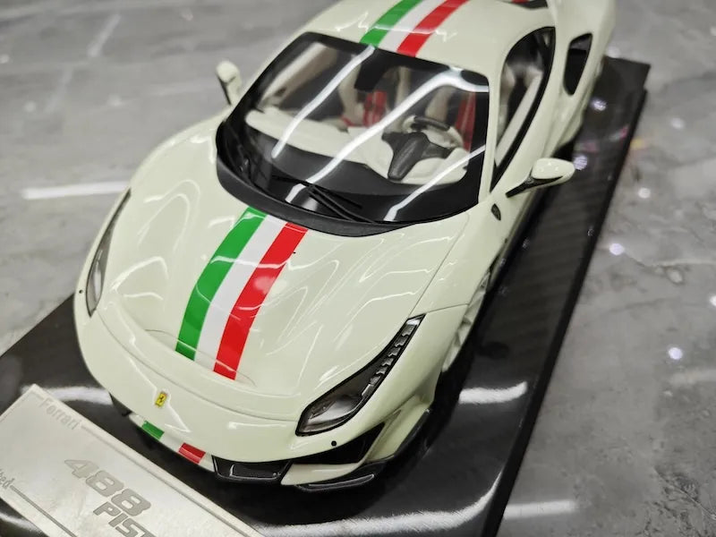 1:18 Ferrari 2018 488 Pista Luminous Die Cast Model Car