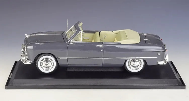 1:18 Ford 1949 Convertible Die Cast Model Car