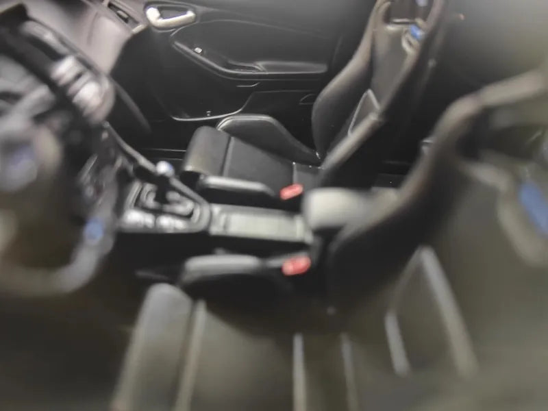 1:18 Ford 2015 Focus RS Die Cast Model Car