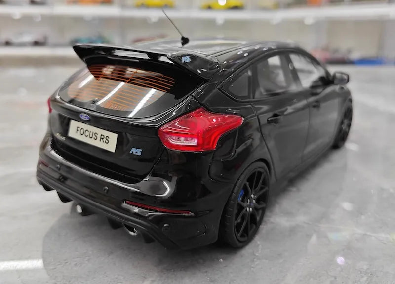 1:18 Ford 2015 Focus RS Die Cast Model Car